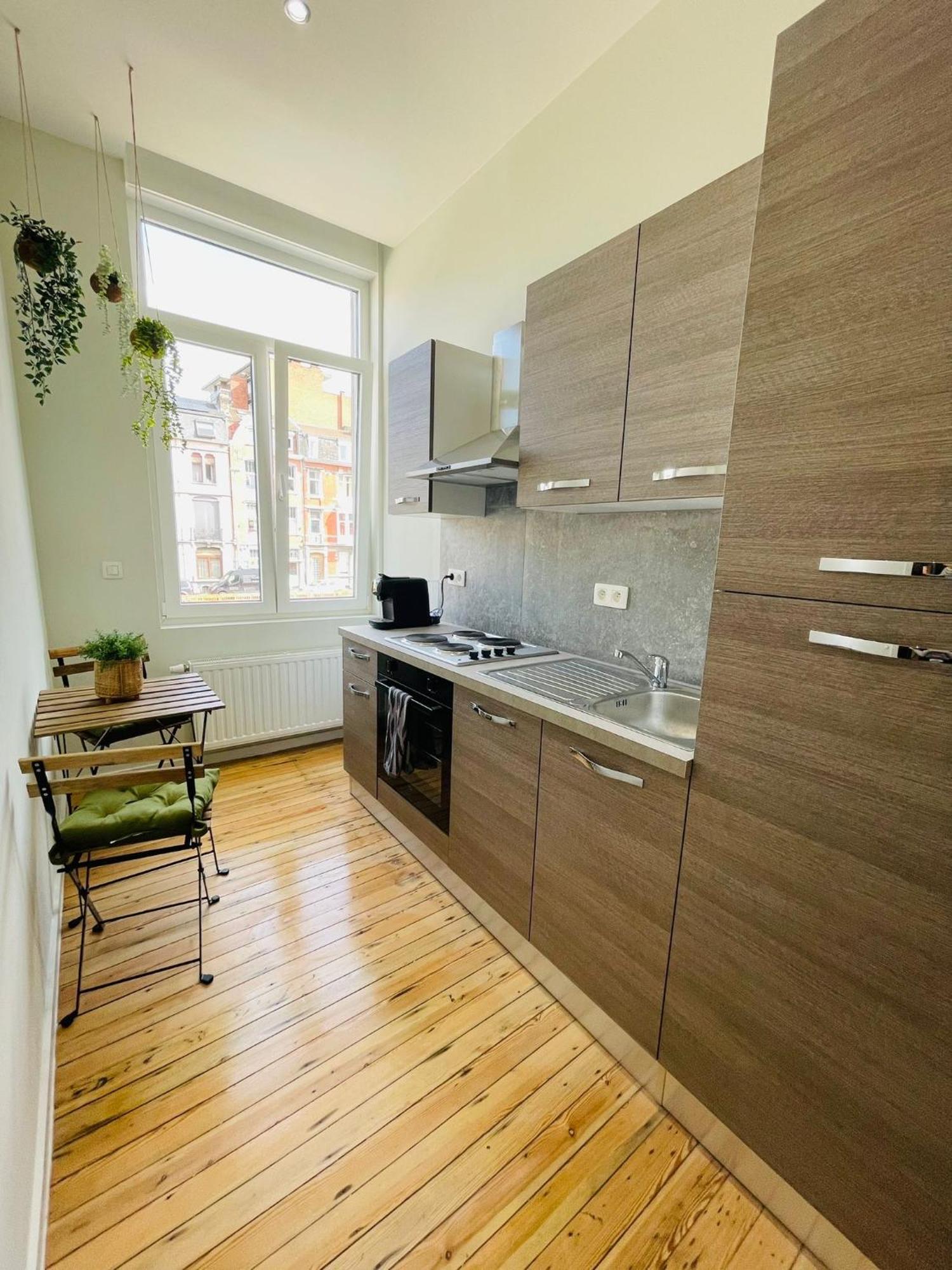 Appartement Exotique Avec Bain Balneo Lieja Exterior foto